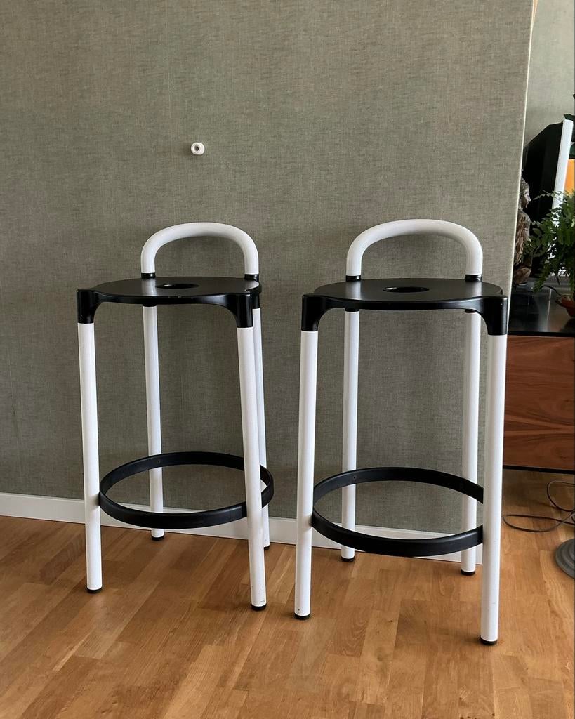 Kartell bar krukken (bar stool), Huis en Inrichting, Barkrukken, 2 krukken, Ophalen, Gebruikt, 60 tot 90 cm