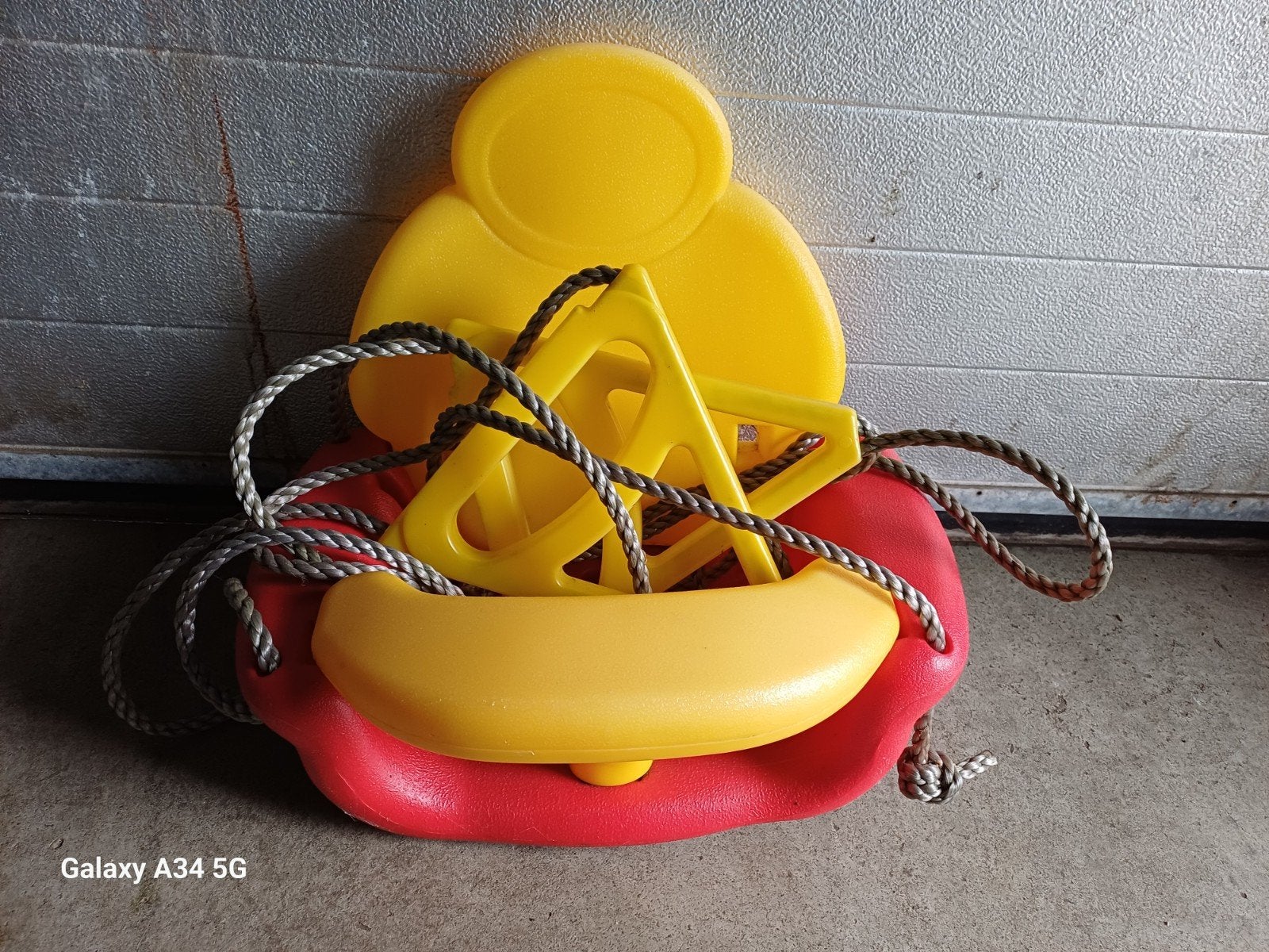 Schommel voor baby of peuter - Rood/Geel, Ophalen, Gebruikt, Schommel