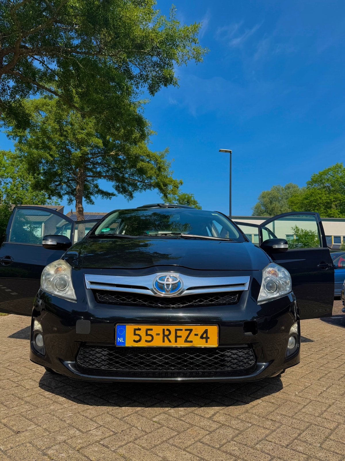 Toyota Auris 1.8 Full Hybrid 5DR CVT 2011 Zwart, 4 cilinders, Bluetooth, Zwart, Origineel Nederlands