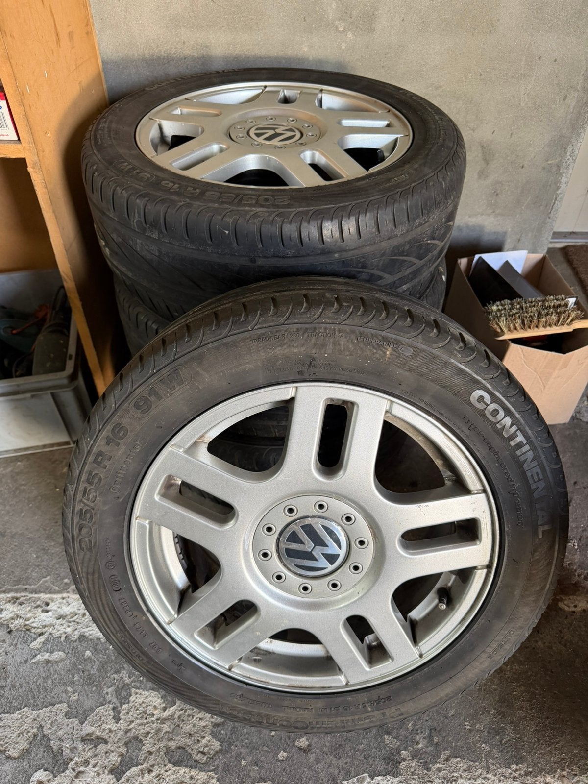 Volkswagen Golf 4 GTI originele 16 inch velgen met banden –, Auto-onderdelen, 16 inch, Banden en Velgen, Zomerbanden, 205 mm