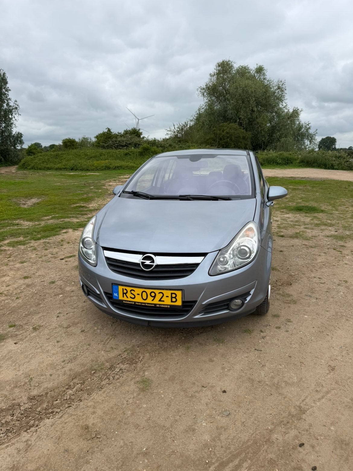 Opel Corsa 1.4 16V 2009 Grijs, Auto's, 15 km/l, 4 cilinders, 49 €/maand, 1088 kg