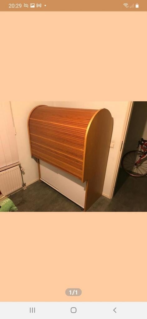 MOOIE COMPUTERKAST MET UITSCHUIFBAAR WERKBLAD OP WIELTJES, Ophalen of Verzenden