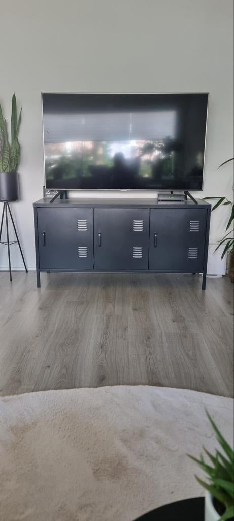 Tv meubel met krassen op blad - 120x60x40 cm, Ophalen, Gebruikt, 100 tot 150 cm, Minder dan 100 cm