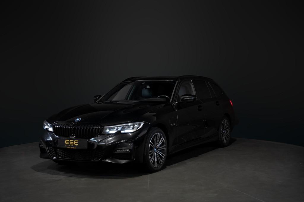 BMW 3-serie Touring 330e M-Sport | Pano | Trekhaak | 360 cam, Auto's, 1998 cc, Achterwielaandrijving, Gebruikt, Euro 6