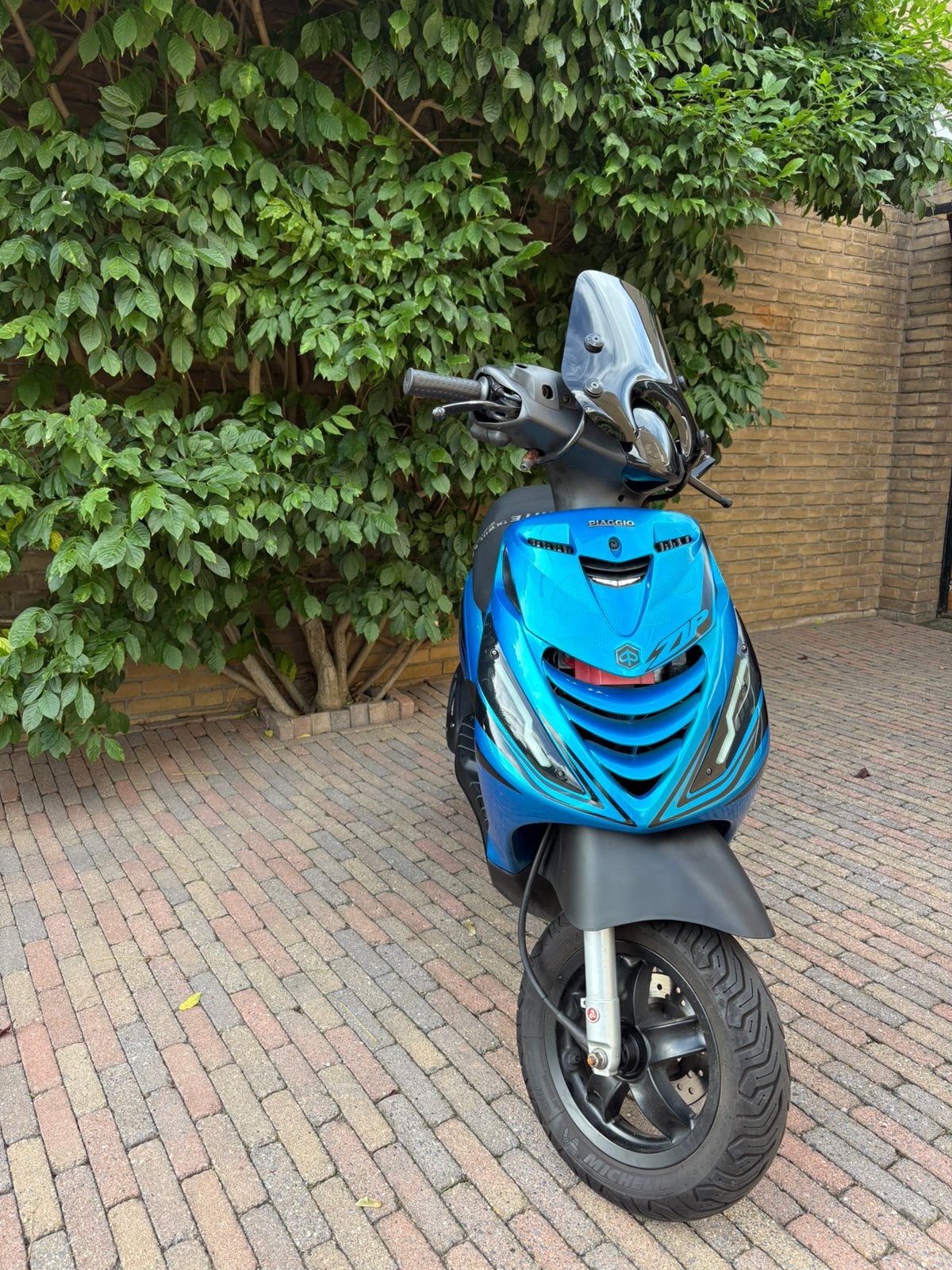 Zip 50cc Iget Bouw Jaar 2023, Ophalen, Zo goed als nieuw, Benzine, Zip