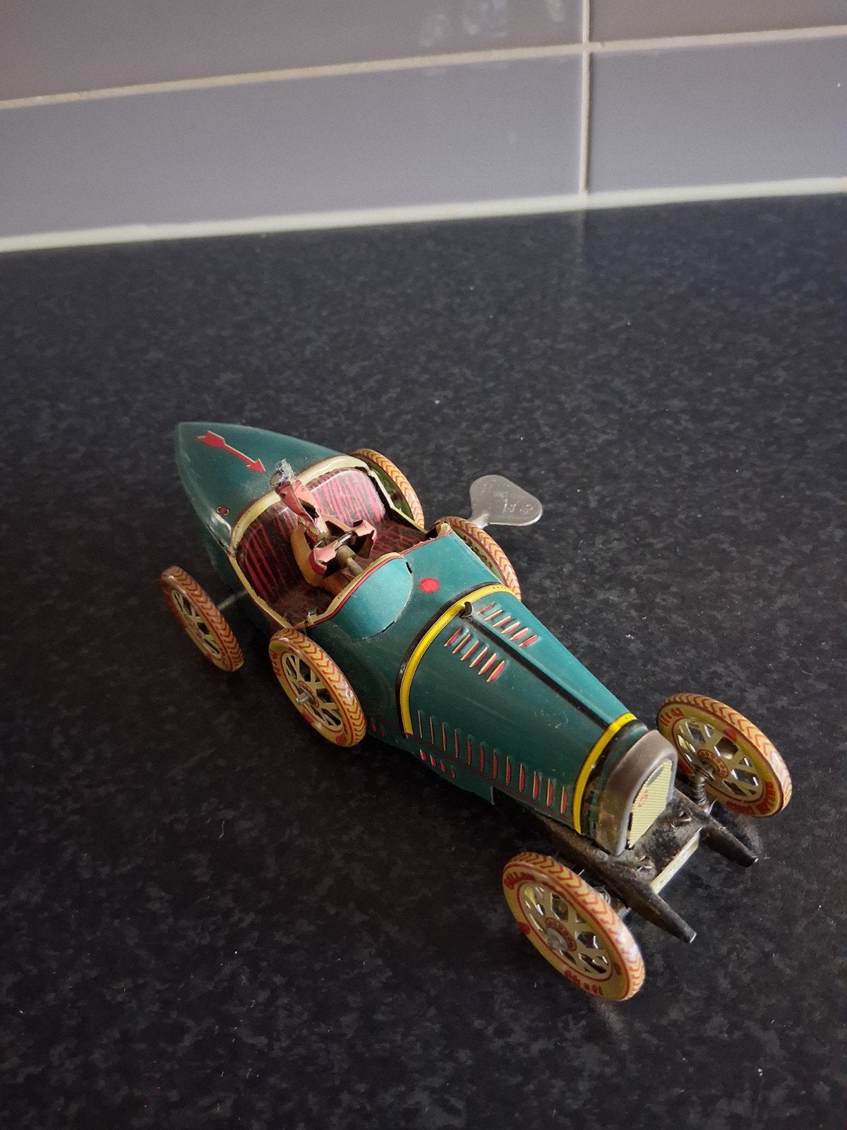 Vintage blikken raceauto met opwindmechanisme, Kinderen en Baby's, Ophalen of Verzenden, Gebruikt, Jongen of Meisje