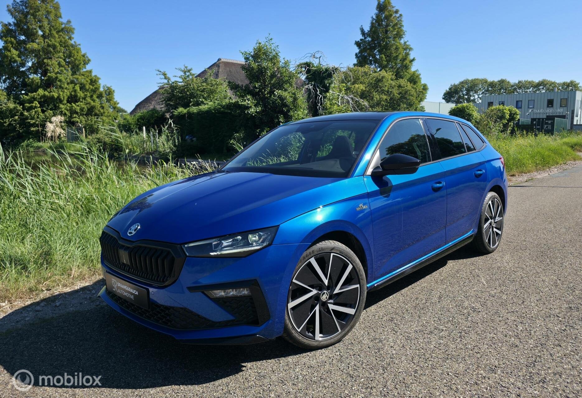 Skoda Scala 1.0 TSI ACT Monte Carlo / Pano / Cam / Carplay, Blauw, 19 km/l, 3 cilinders, 999 cc