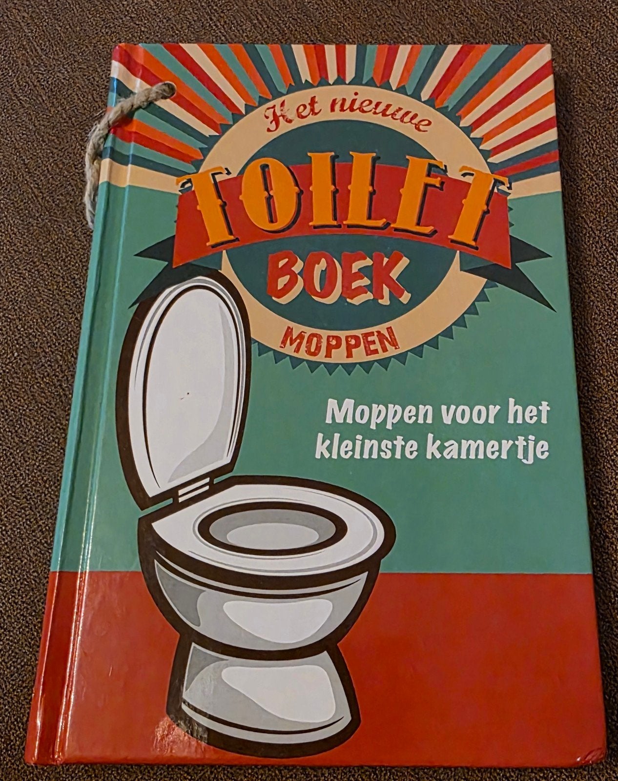 Het Nieuwe Toiletboek moppen, Boeken, Ophalen of Verzenden, Zo goed als nieuw, Moppen