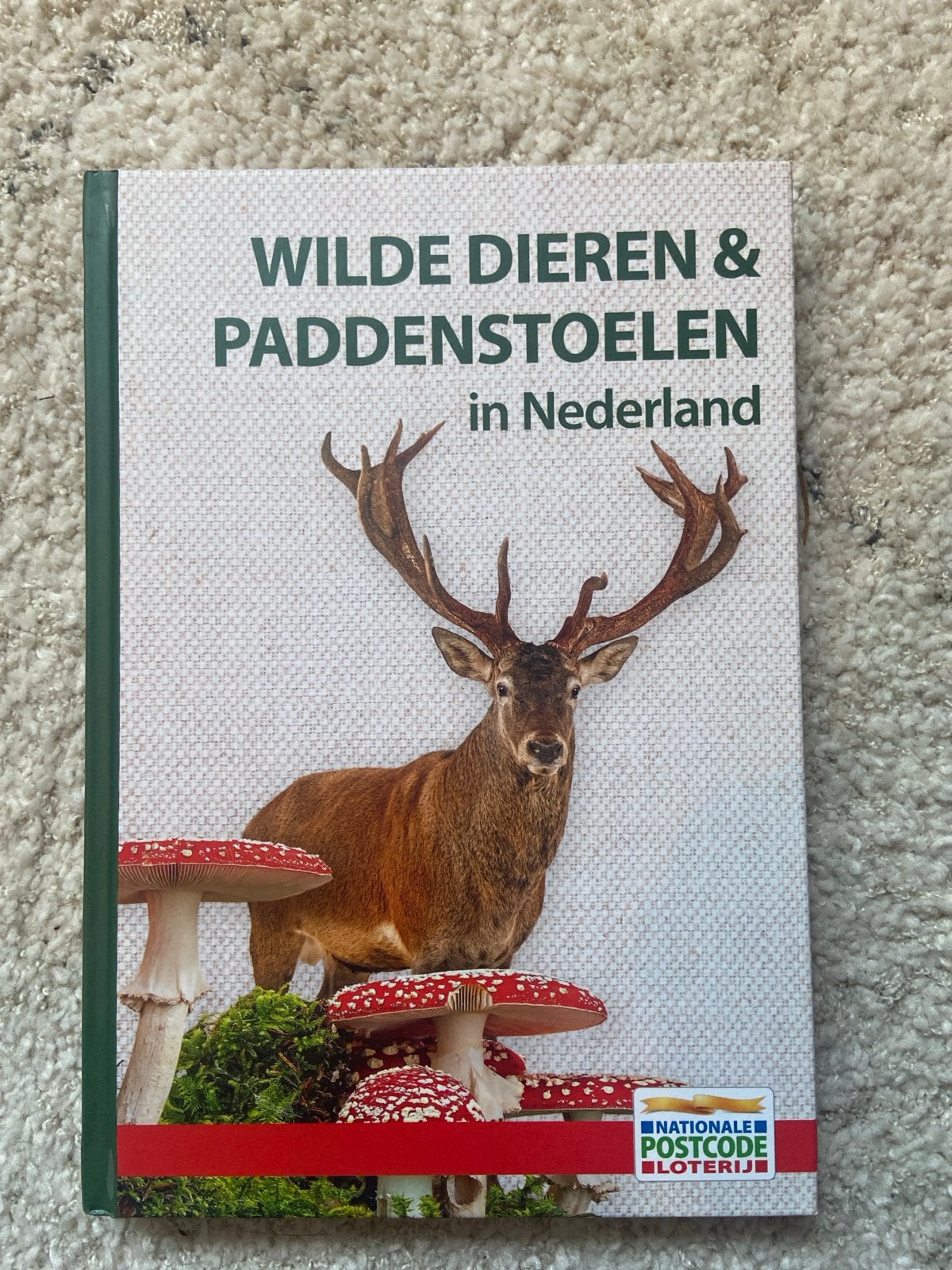 Wilde Dieren & Paddenstoelen in Nederland - Postcodeloterij, Ophalen of Verzenden, Zo goed als nieuw, Natuur algemeen