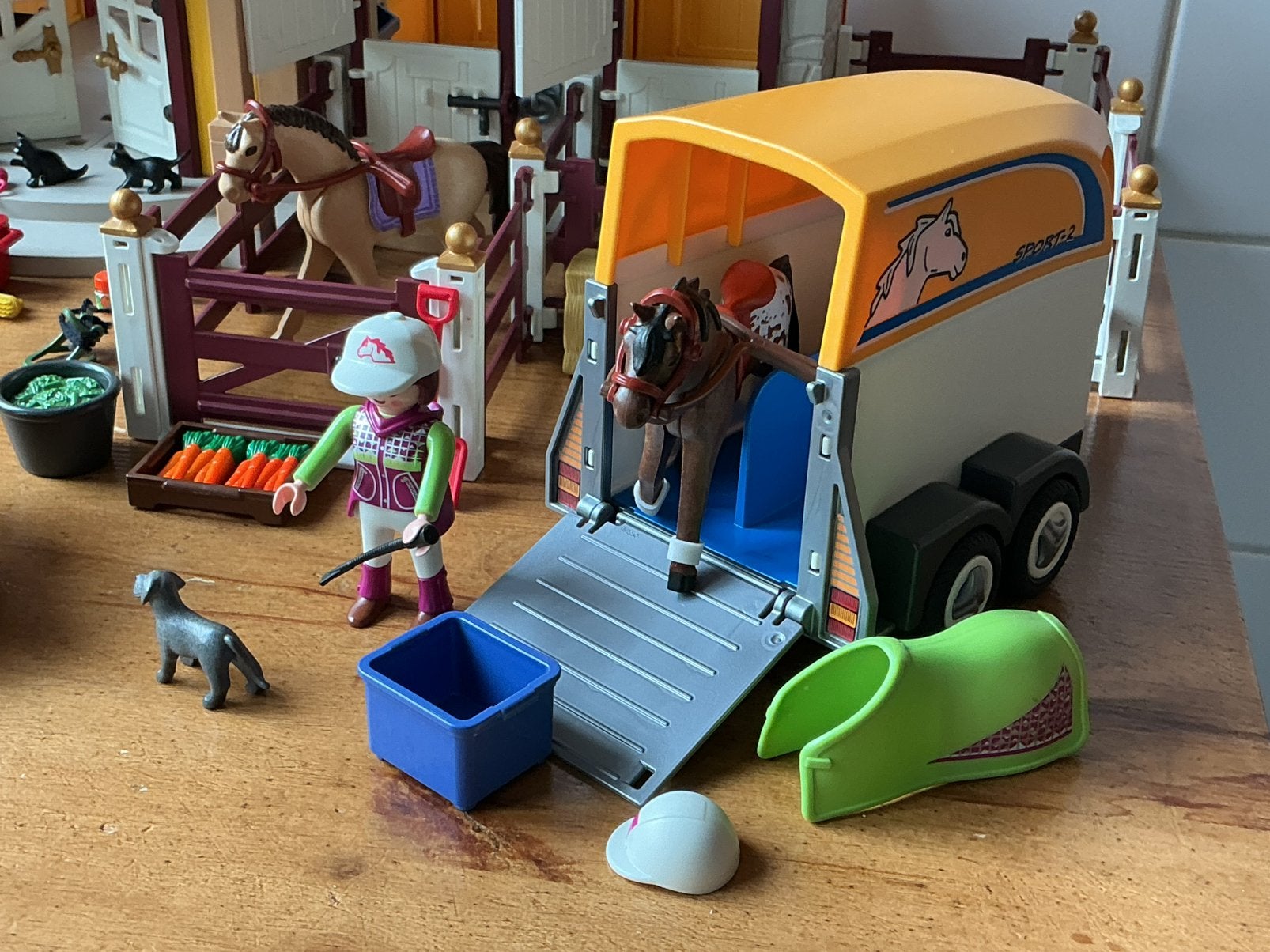 Foto 11 van PLAYMOBIL UITGEBREIDE GROTE PAARDENMANEGE 🐎 🐎 SUPERSET !!