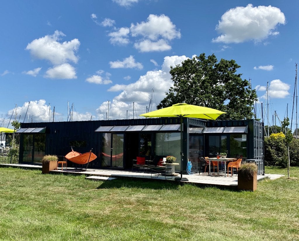 Vakantiewoning/Tiny house  in Zeecontainer, Overige soorten, 2 slaapkamers, 60 m², Verkoop zonder makelaar