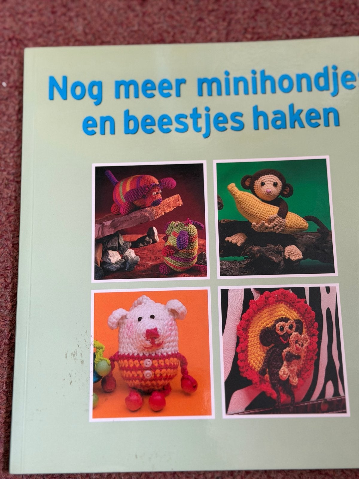 Nog meer minihondjes en beestjes haken, Boeken, Ophalen of Verzenden, Zo goed als nieuw, Breien en Haken
