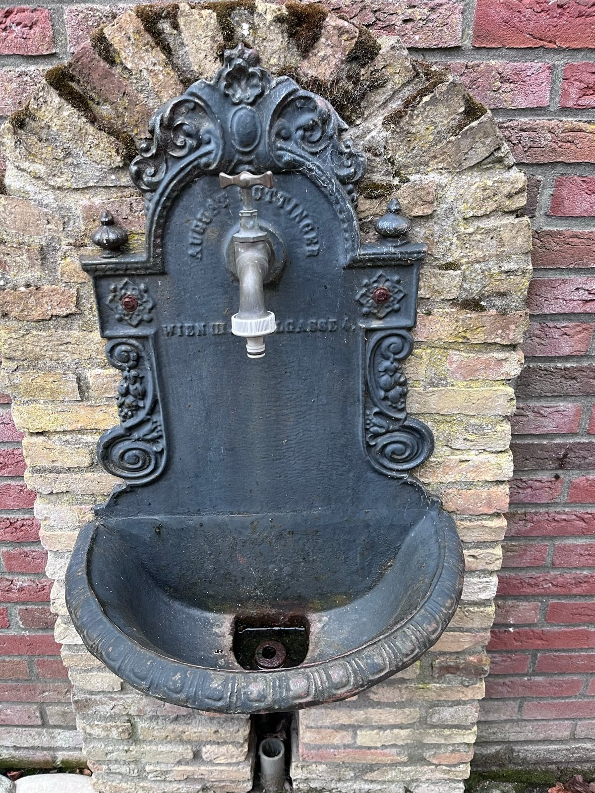 Antieke gietijzeren waterpomp/fontein - Wenen, Antiek en Kunst, Ophalen
