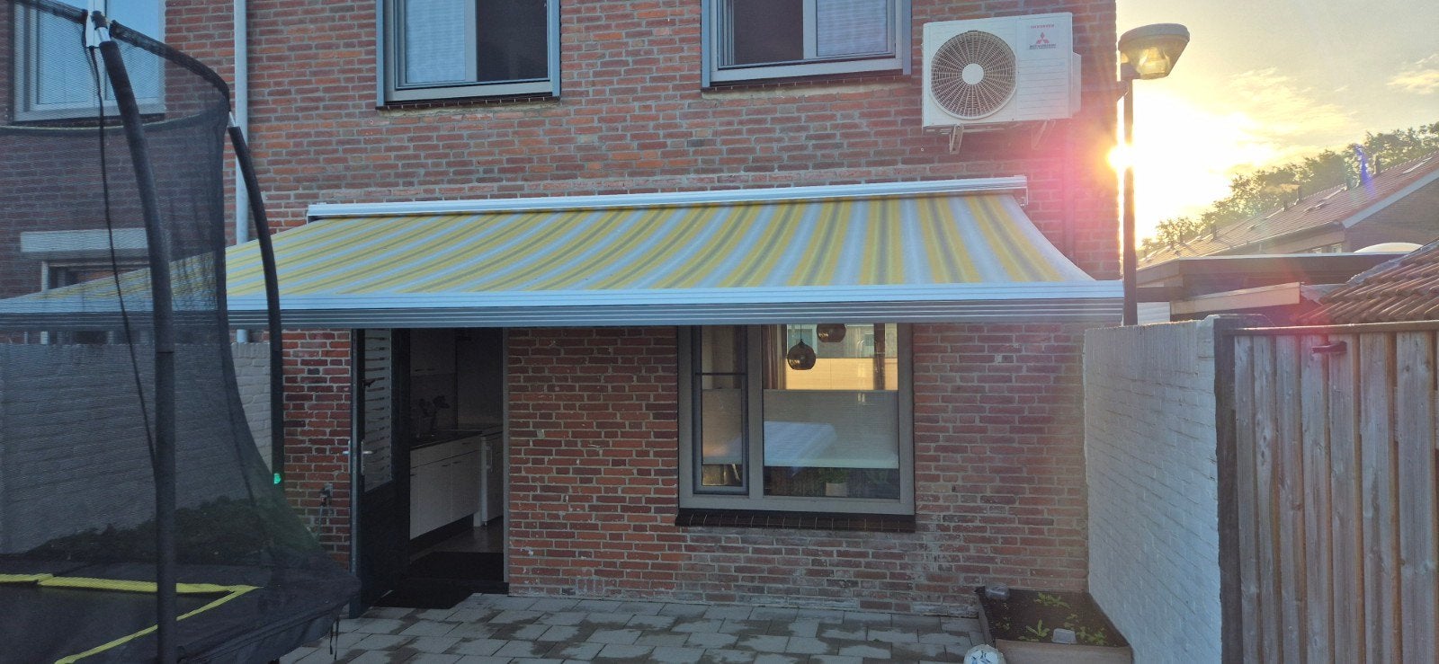 Elektrisch zonnescherm - Knikarmscherm, Ophalen, Gebruikt, 450 cm of meer, Elektrisch