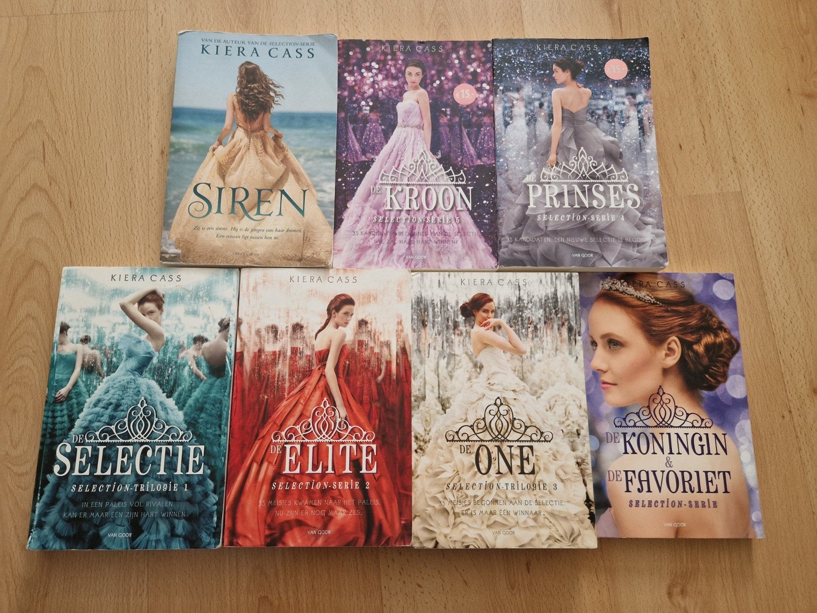 7 boeken kiera cass selectie deel 1 tm 5 novella siren serie, Boeken, Ophalen of Verzenden, Zo goed als nieuw