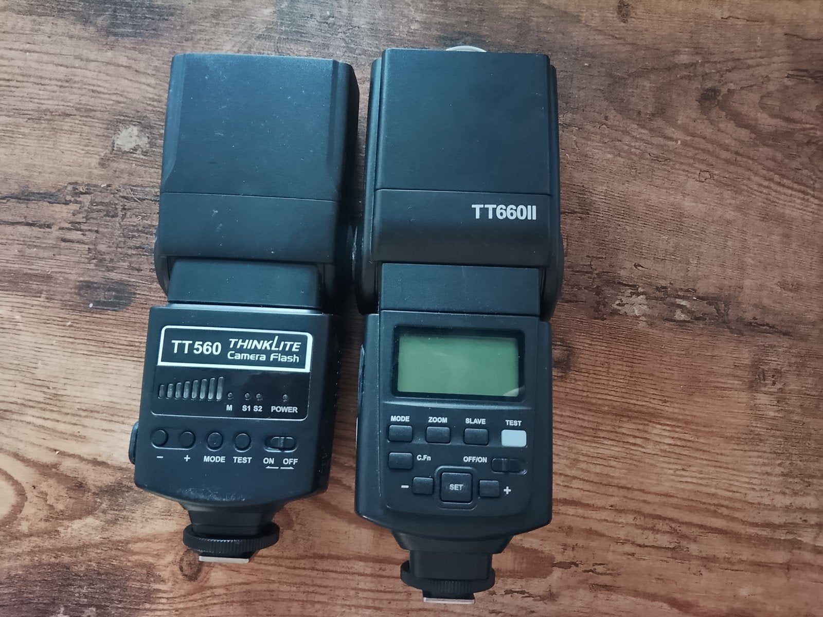 Godox TT660II en Thinklite TT560 flitsers, Externe flitser, LCD-scherm, Ophalen of Verzenden, Zo goed als nieuw