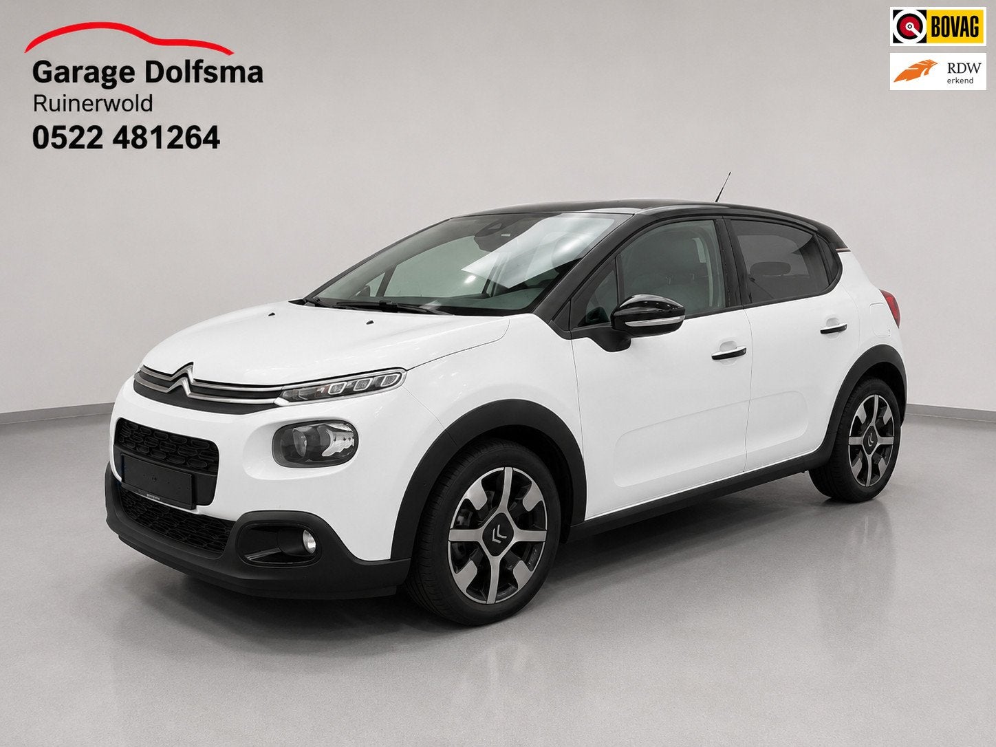 Citroen C3 1.2 PureTech S&S Shine-Navi-Camera-Carplay-, Voorwielaandrijving, 1025 kg, 1199 cc, Wit