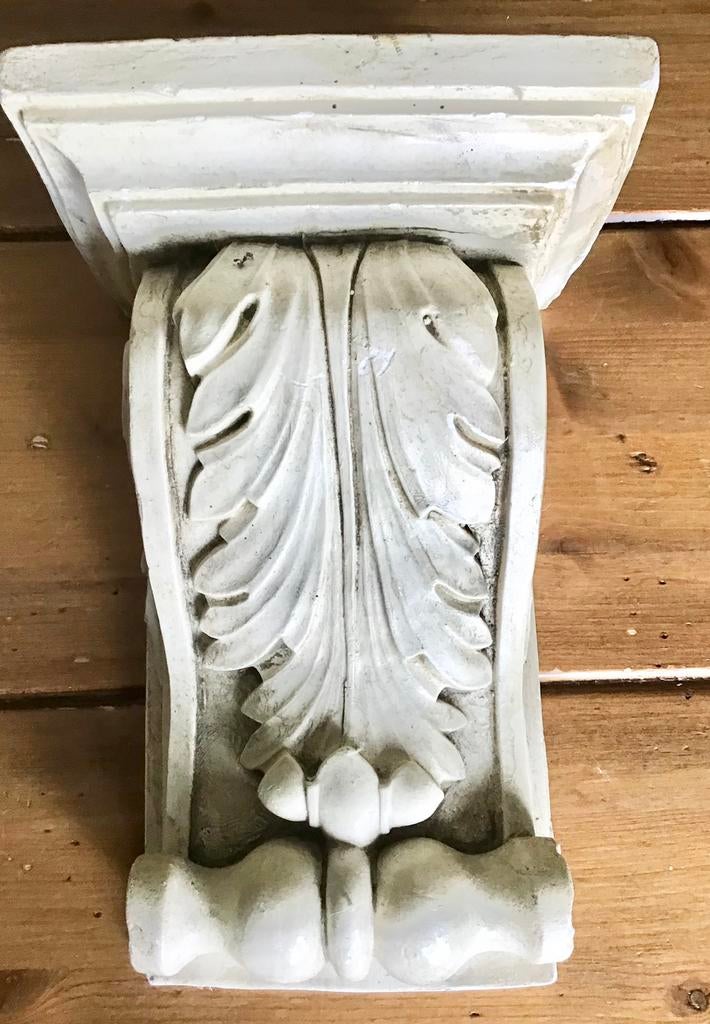 2 BETONNEN WAND ORNAMENTEN / PLANTENZUILEN, Ophalen of Verzenden, Zo goed als nieuw