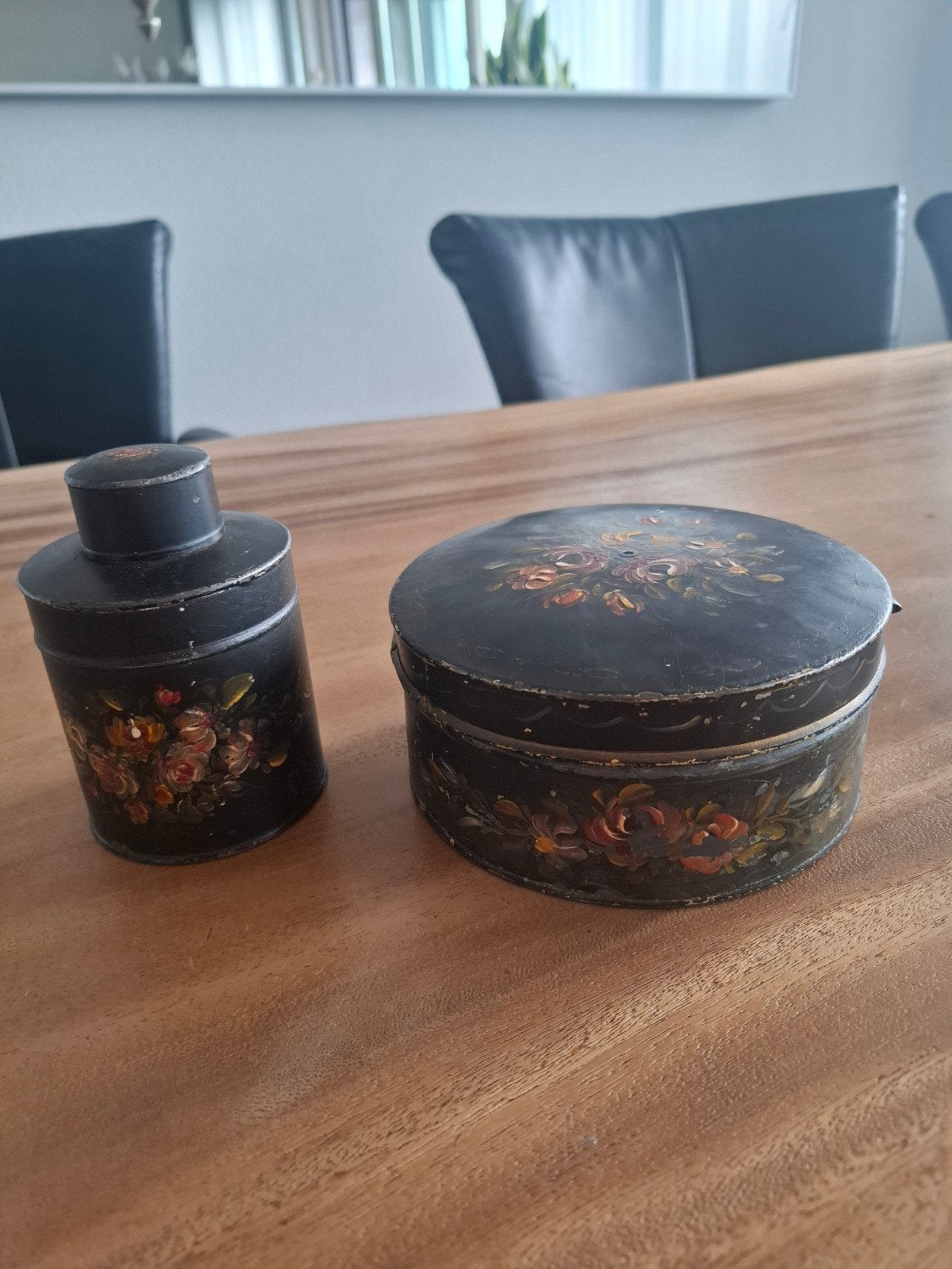 100/150 jaar oude koektrommel en theebus, handbeschilderd, Ophalen of Verzenden