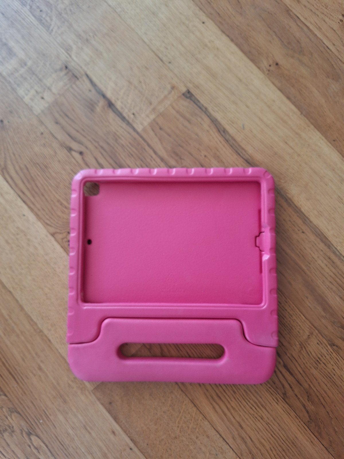Roze tablet hoes met standaard voor 9.7 inch tablet