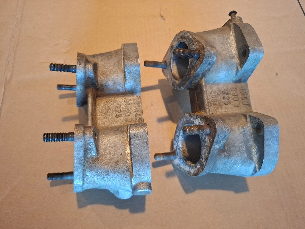 BMW 2002 ti M10 inlaatspruitstukken dubbele carburateurs, Auto-onderdelen, Ophalen of Verzenden, Gebruikt, BMW