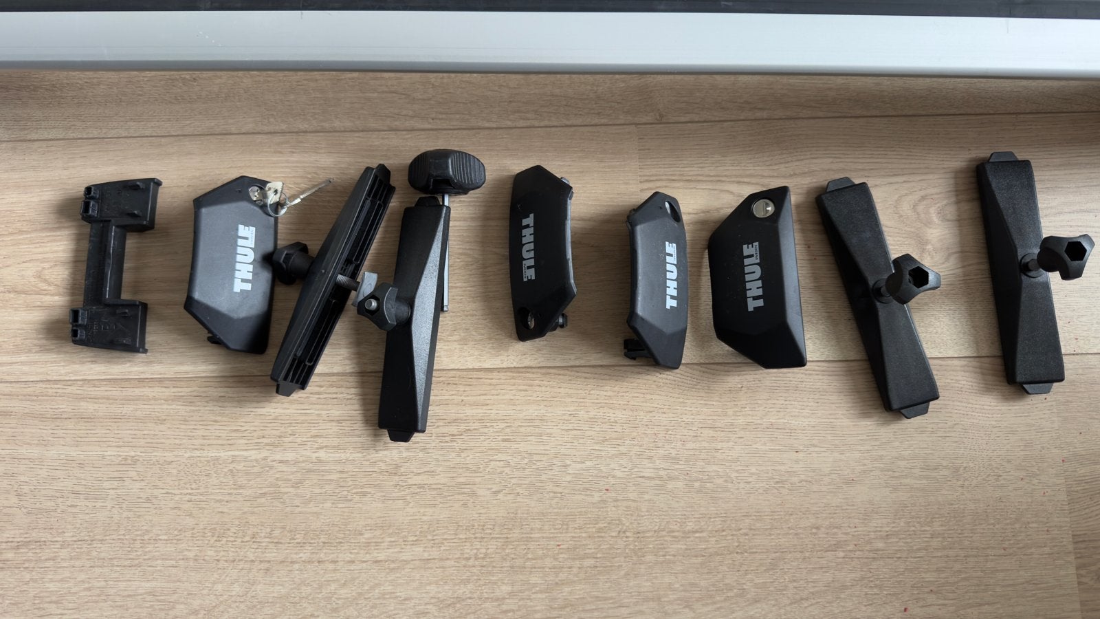Thule WingBar EVO dakdragers voor Ford Focus Wagon, Ophalen, Zo goed als nieuw