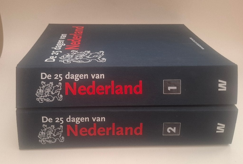 De 25 dagen van Nederland, Boeken, Ophalen of Verzenden, Zo goed als nieuw, Geert Mak, Paul Brood, René Kok