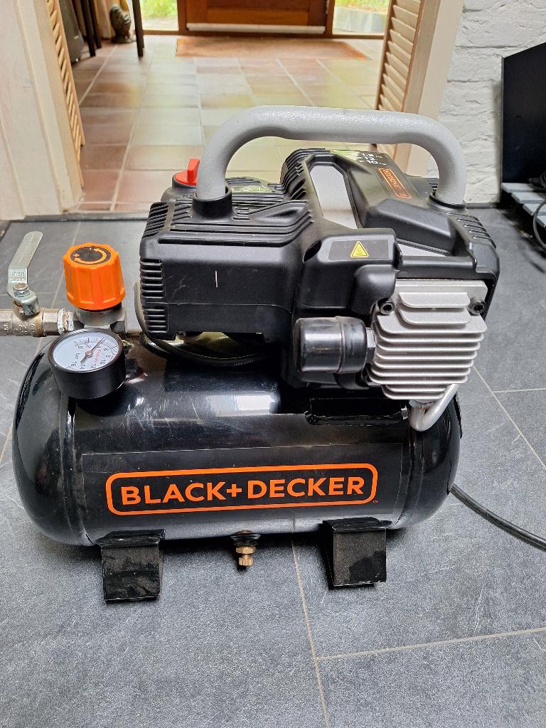 Black en decker compressor, Doe-het-zelf en Verbouw, Compressors, Ophalen, 6 tot 10 bar, Zo goed als nieuw, Minder dan 200 liter/min
