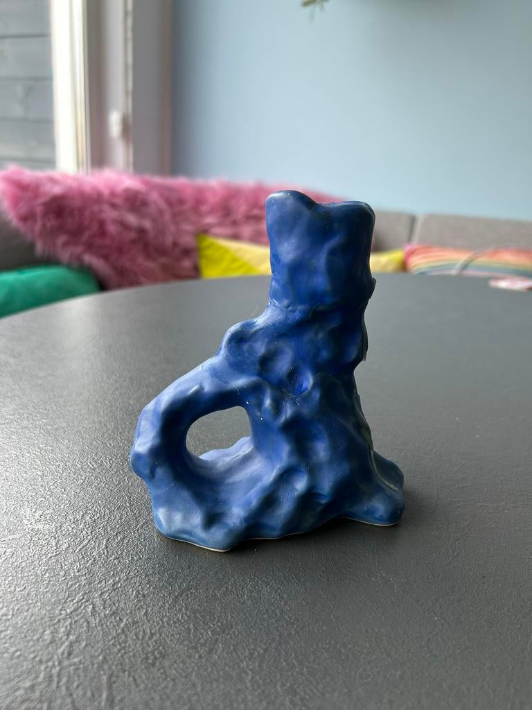 Ferm Living blauwe kandelaar, Ophalen of Verzenden, Overige materialen, Minder dan 25 cm