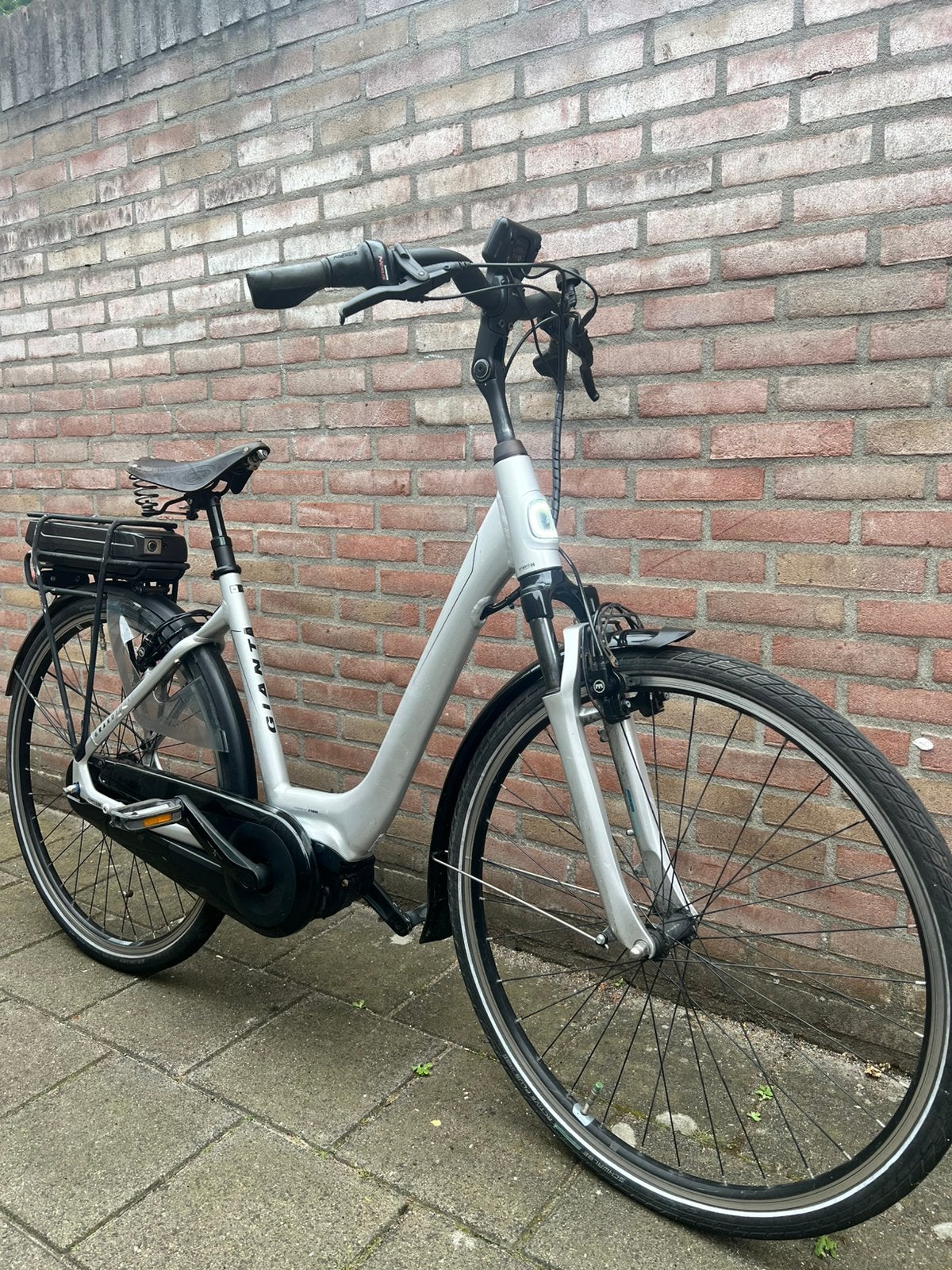 Giant grand tour e + 500wh , Yamaha middenmotor, Ophalen of Verzenden, Zo goed als nieuw, Giant, Versnellingen