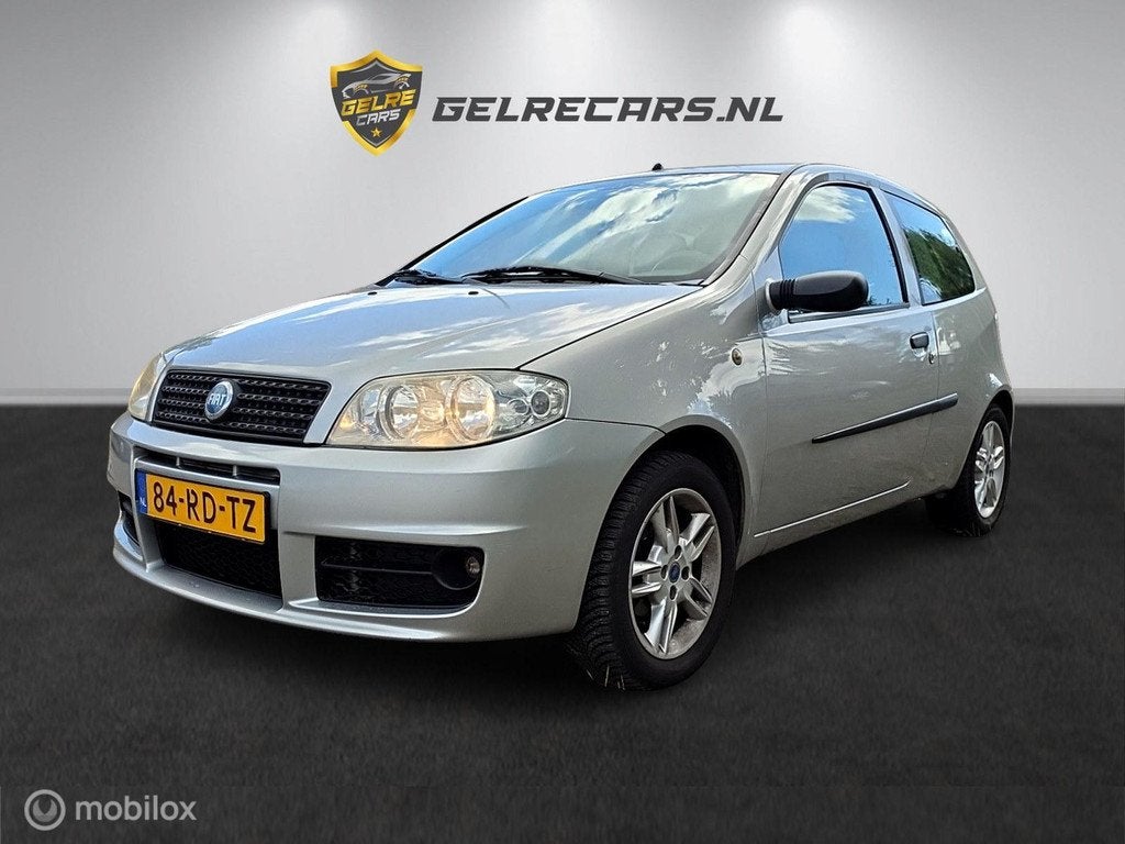 Fiat Punto 1.2 Active SPORT AIRCO, Voorwielaandrijving, Stof, Gebruikt, 4 cilinders