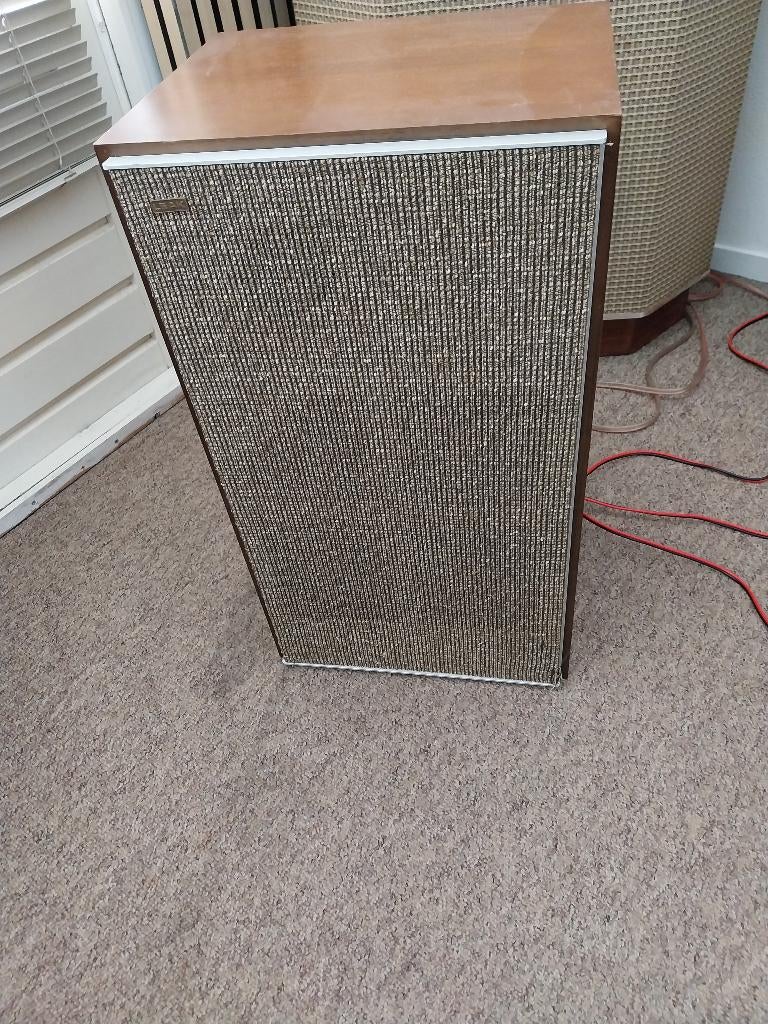 Leak sandwich 8 ohm jaren 60 luidsprekers, Audio, Tv en Foto, Luidsprekers, Gebruikt, Minder dan 60 watt, Front, Rear of Stereo speakers
