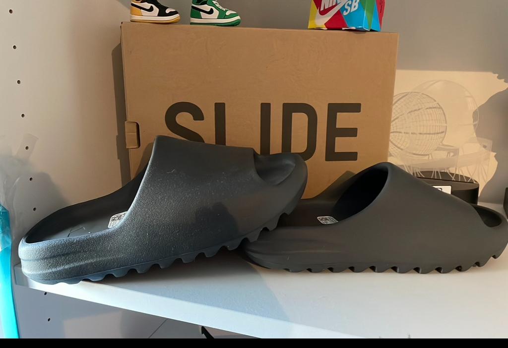 Yeezy slide 44,5, Ophalen of Verzenden