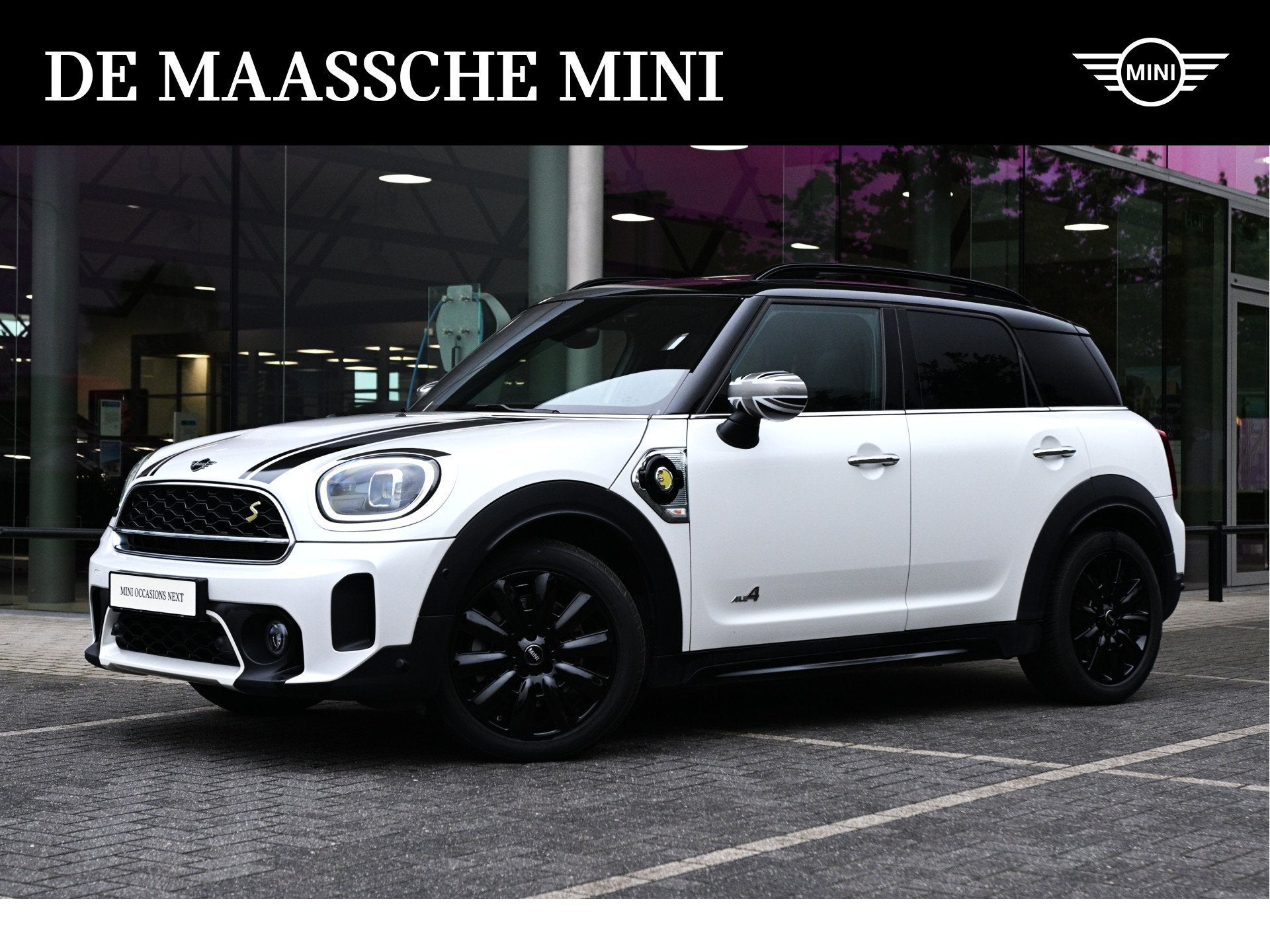 MINI Countryman Cooper SE ALL4 Essence / Panoramadak / Comfo
