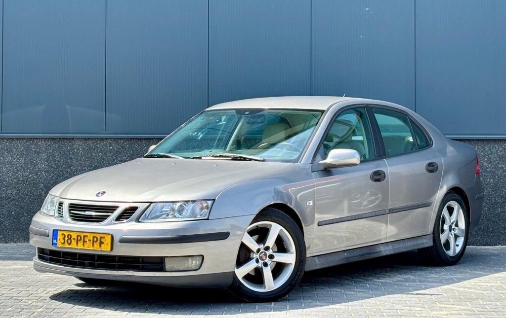 Saab 9-3 Sport Sedan 1.8t Linear Business (bj 2004), Auto's, Saab, Automaat, 1998 cc, Stof, 4 cilinders