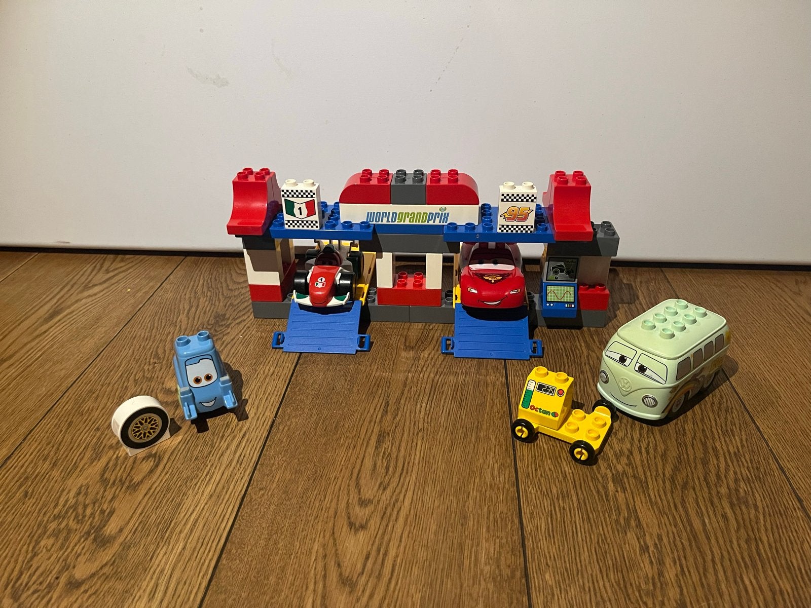 LEGO Duplo Cars Pit Stop met auto's set 5829, Compleet, Gebruikt, Overige thema's, Verzenden