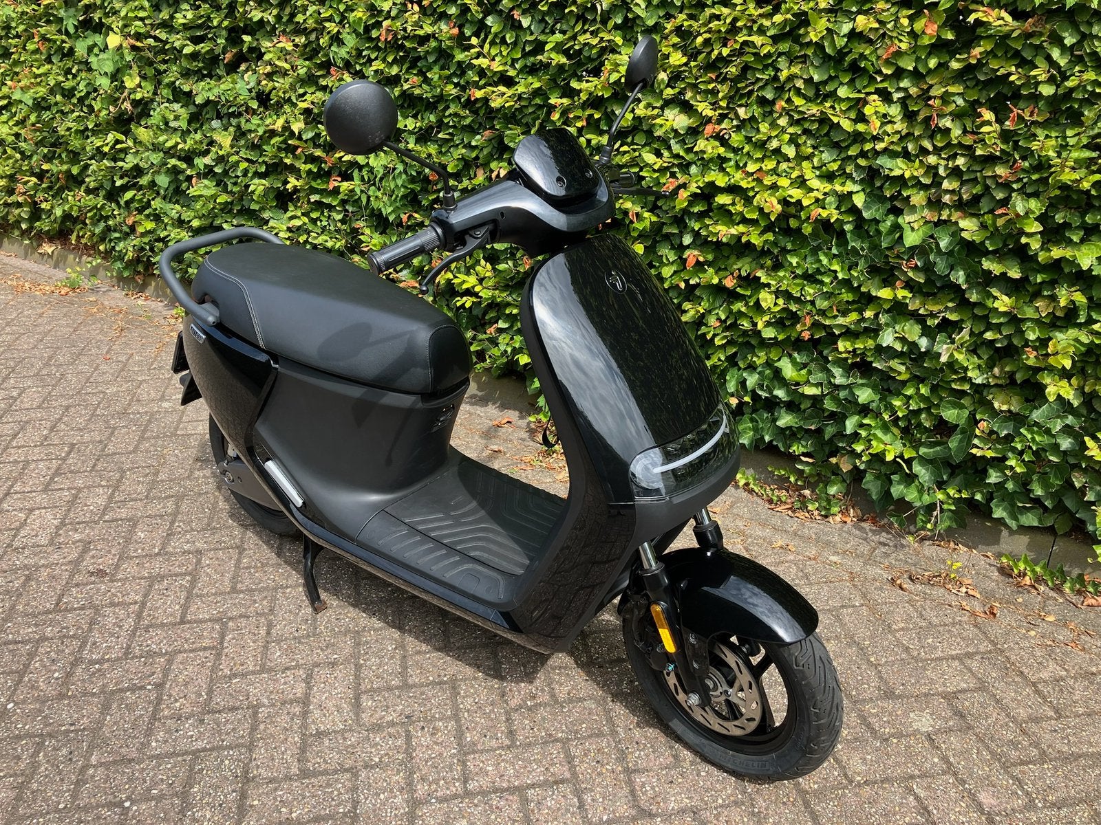 Segway E110S electrische scooter geel kenteken, Ophalen, Maximaal 45 km/u, Zo goed als nieuw