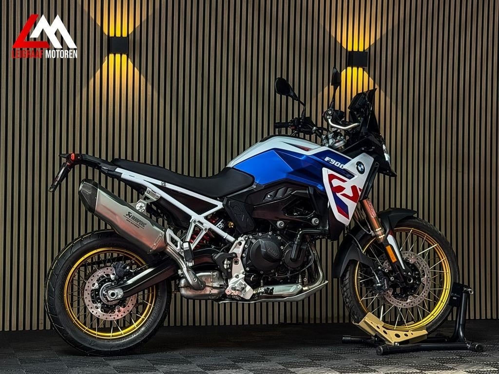 BMW F 900 GS - 2025 -  Showa - Akrapovic - Nieuwstaat, Motoren, Bedrijf, Onbekend, Meer dan 35 kW, Overig