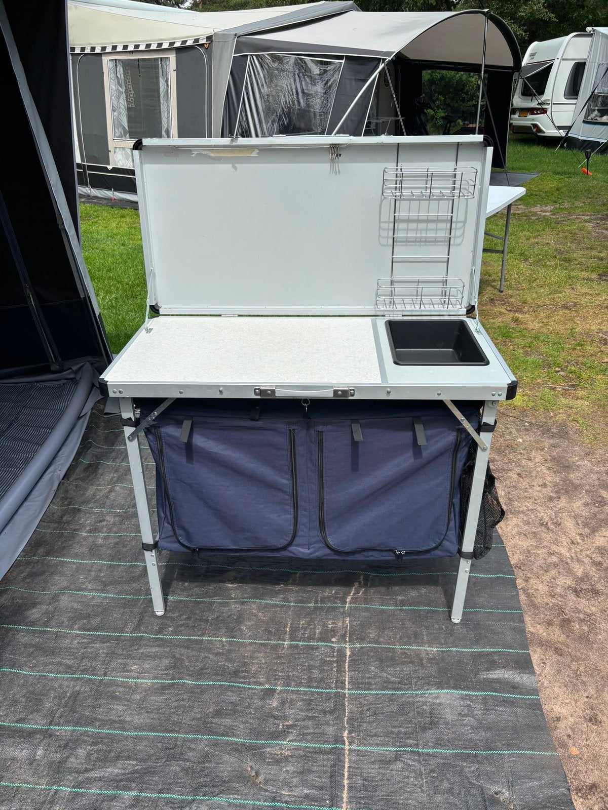Camping kast ( keuken), Caravans en Kamperen, Kampeeraccessoires, Ophalen, Gebruikt