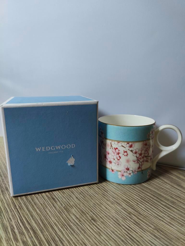 Wedgwood Sakura mok, Ophalen of Verzenden, Zo goed als nieuw, Wedgwood, Kop(pen) en/of Schotel(s)