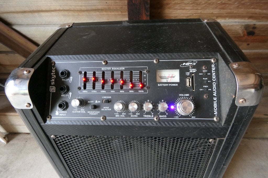 Skytec ST-075 250 W mobiele versterker, Ophalen, Gebruikt, 120 watt of meer, Overige merken
