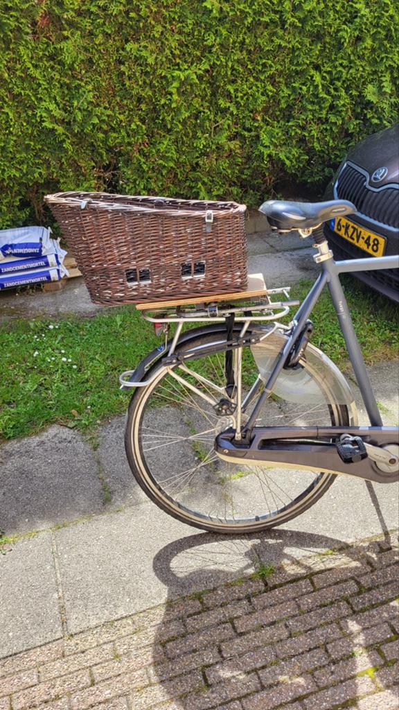 Honden mandje voor op fiets, Fietsen en Brommers, Fietsaccessoires | Fietsmanden, Ophalen, Zo goed als nieuw, Overige merken