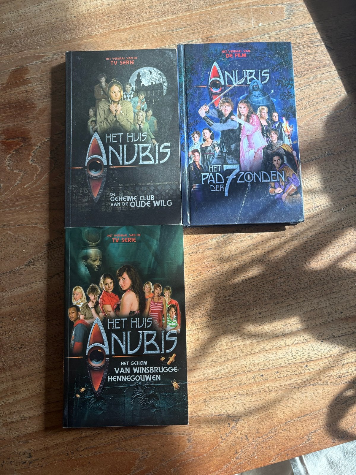 Het Huis Anubis Boeken: De Geheime Club, Het Geheim van Wins, Ophalen of Verzenden, Zo goed als nieuw, Fictie