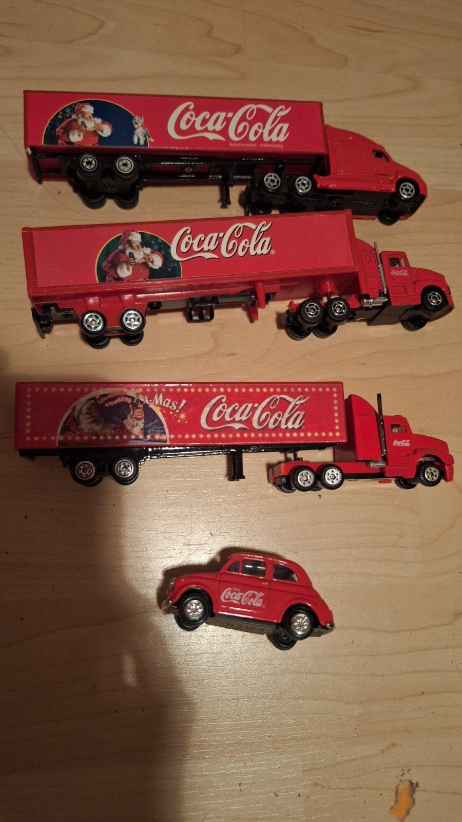 Coca-Cola vrachtwagens en auto - Set van 4 verzamelobjecten, Ophalen, Gebruikt