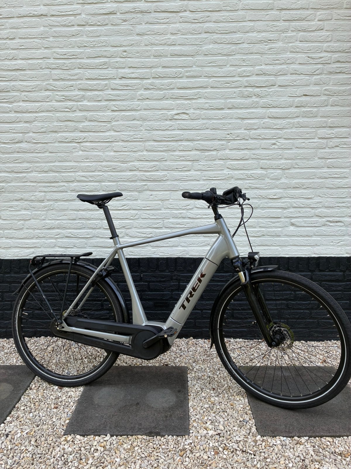 Trek District+ 6, Fietsen en Brommers, Gebruikt, 59 cm of meer, 50 km per accu of meer, Ophalen