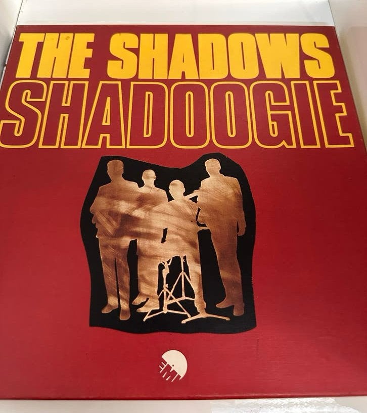The Shadows - Shadoogie (1976) 3LP Boxset, Boxset, Rock, Ophalen of Verzenden, Zo goed als nieuw