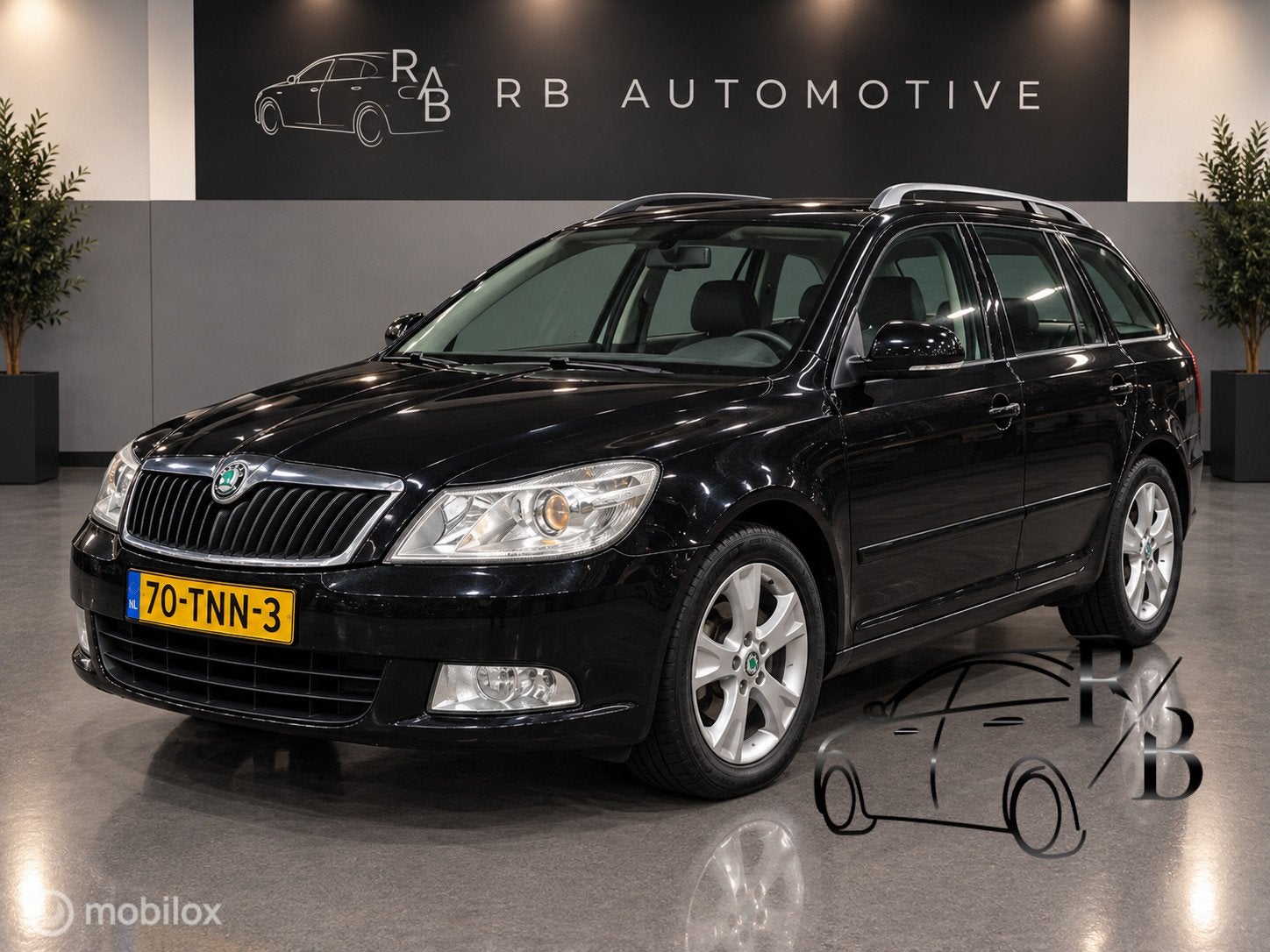 Skoda Octavia Combi 1.2 TSI Ambition Business AUT. EXPORTPRI, Auto's, Euro 5, Gebruikt, 4 cilinders, Zwart