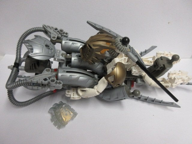 8596 Bionicle Titans, Takanuva, Bionicle, Lego, Ophalen of Verzenden, Zo goed als nieuw