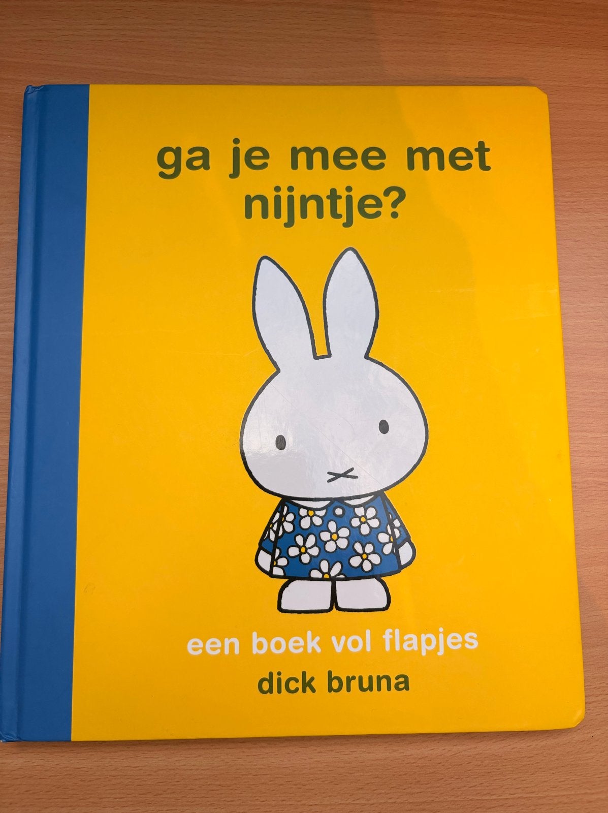 Ga je mee met Nijntje? Een boek vol flapjes, Fictie algemeen, Jongen of Meisje, Ophalen of Verzenden, Zo goed als nieuw