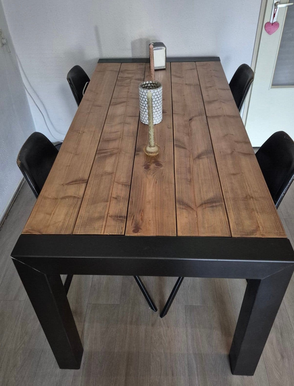 MOET WEG! Unieke massief houten eettafel,handgemaakt, Gebruikt, Industrieel, robuust, 50 tot 100 cm, Vijf personen of meer